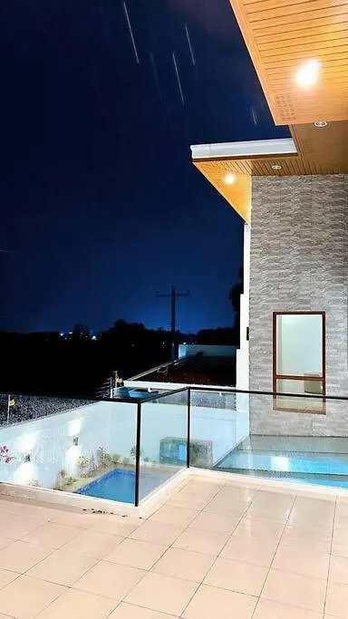 Villa Gottes Geschenk Angeles Philippines